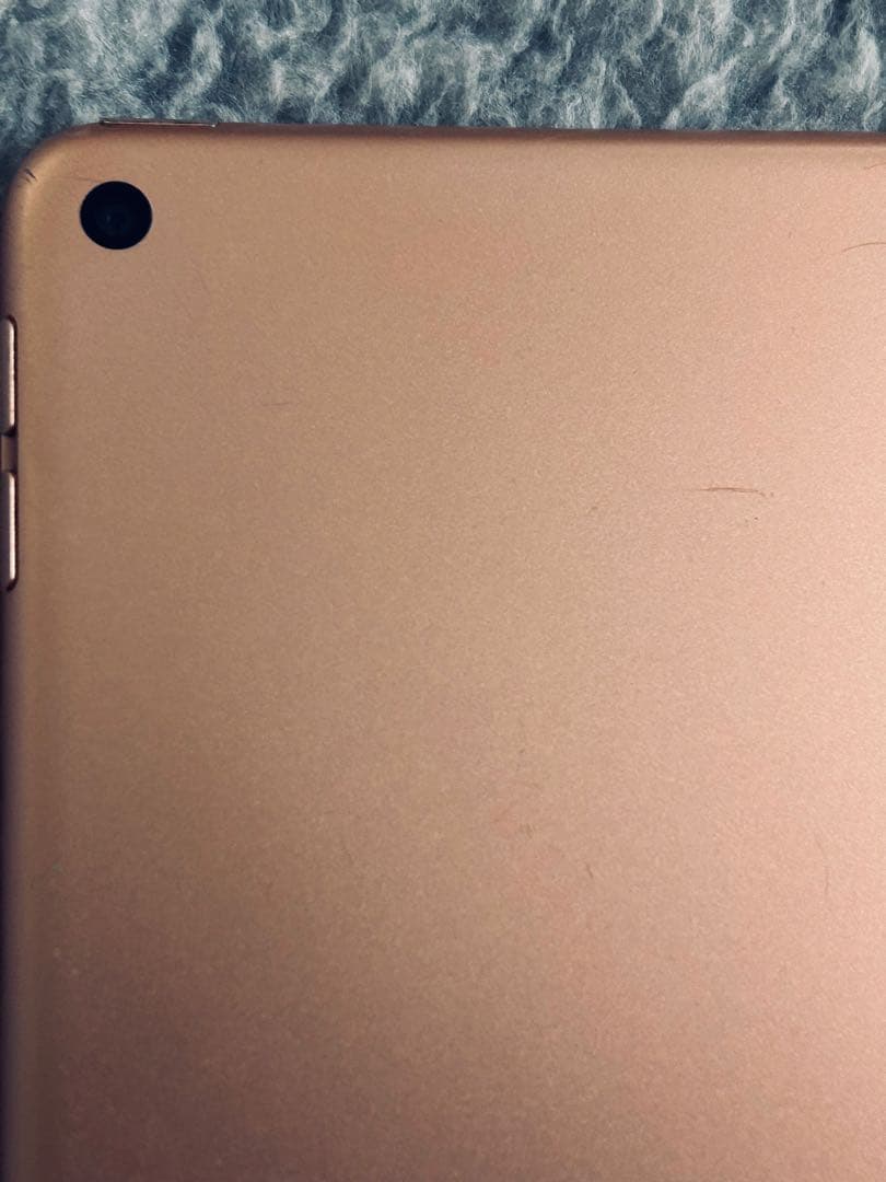 iPad Air 第3世代 64GB Wi-Fi ローズゴールド 本体　画面割れ