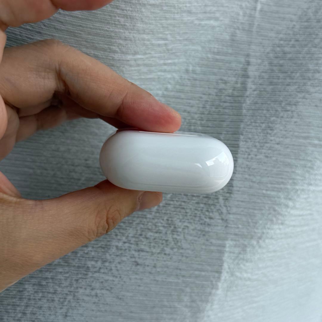 傷あり特別価格　Apple AirPods 4 ノイズキャンセリング搭載