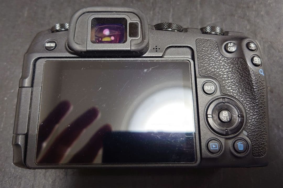 Canon EOS RP 本体　バッテリー2個