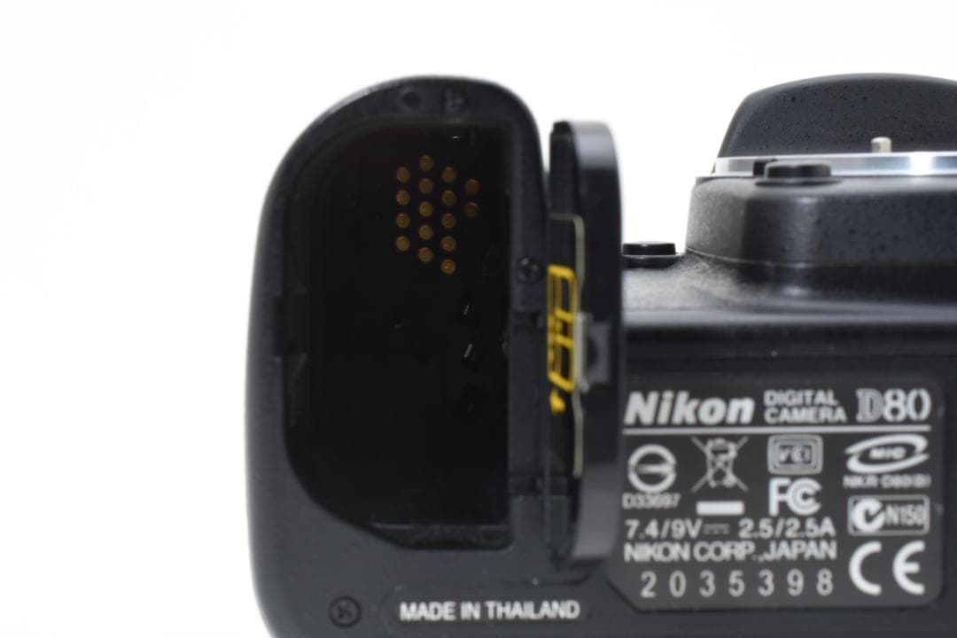 超美品 NIKON D80 箱付 説明書付 ショット数 7311枚 H374