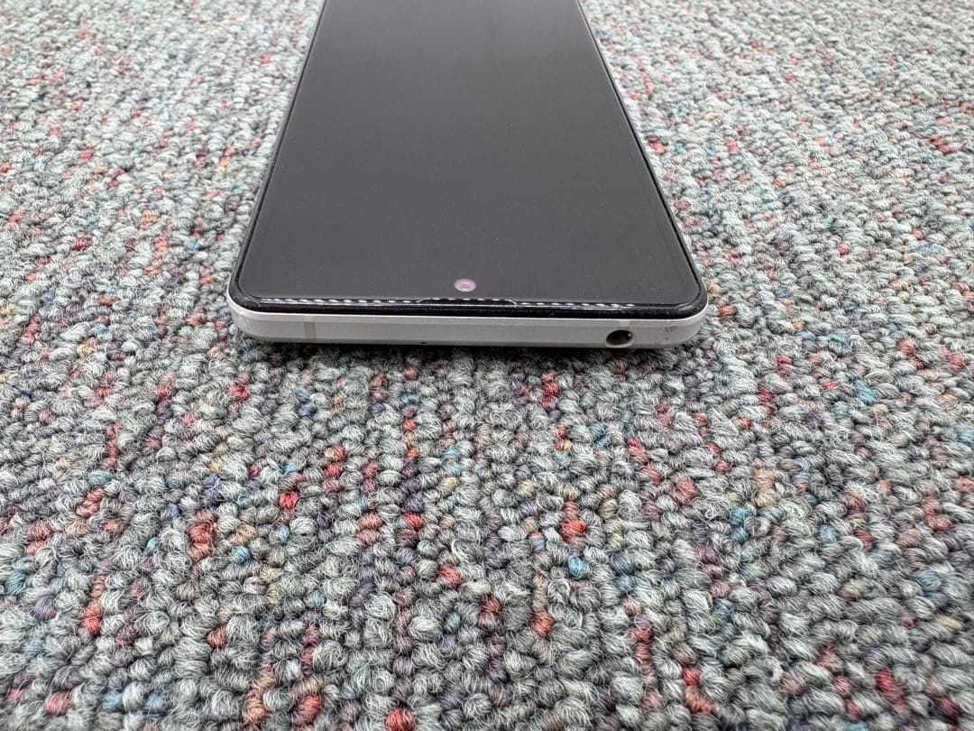 AQUOS sense4　SH-41A　64GB　スマホ　Android　978