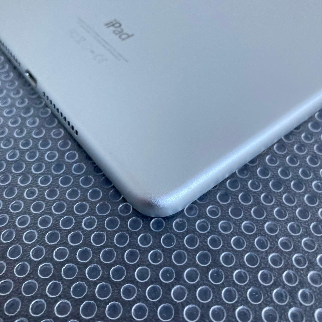 3991【早い者勝ち】極美品新品級☆iPad mini4 32GB SIMフリー