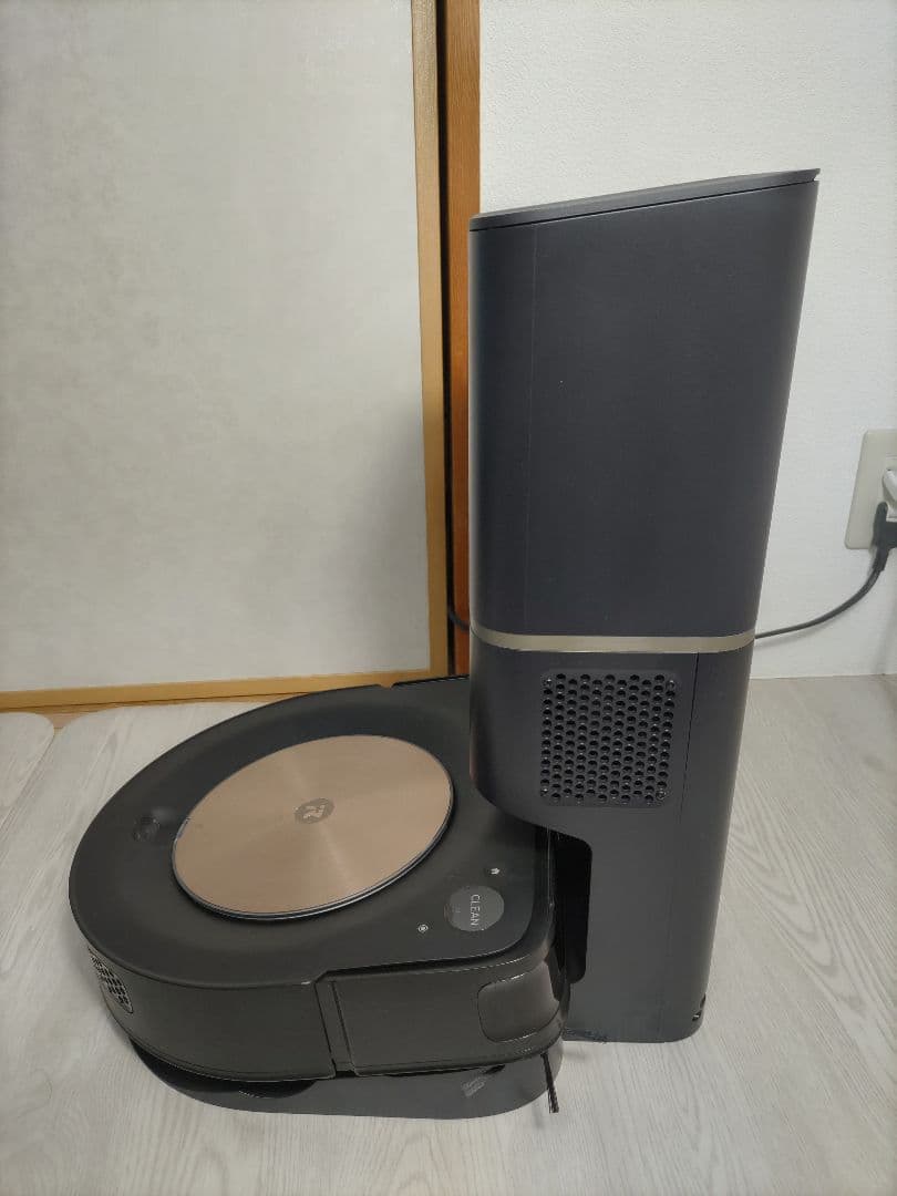 Roomba 自動ゴミ処理ロボット掃除機
