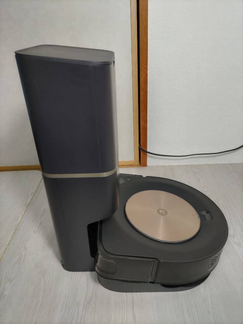 Roomba 自動ゴミ処理ロボット掃除機