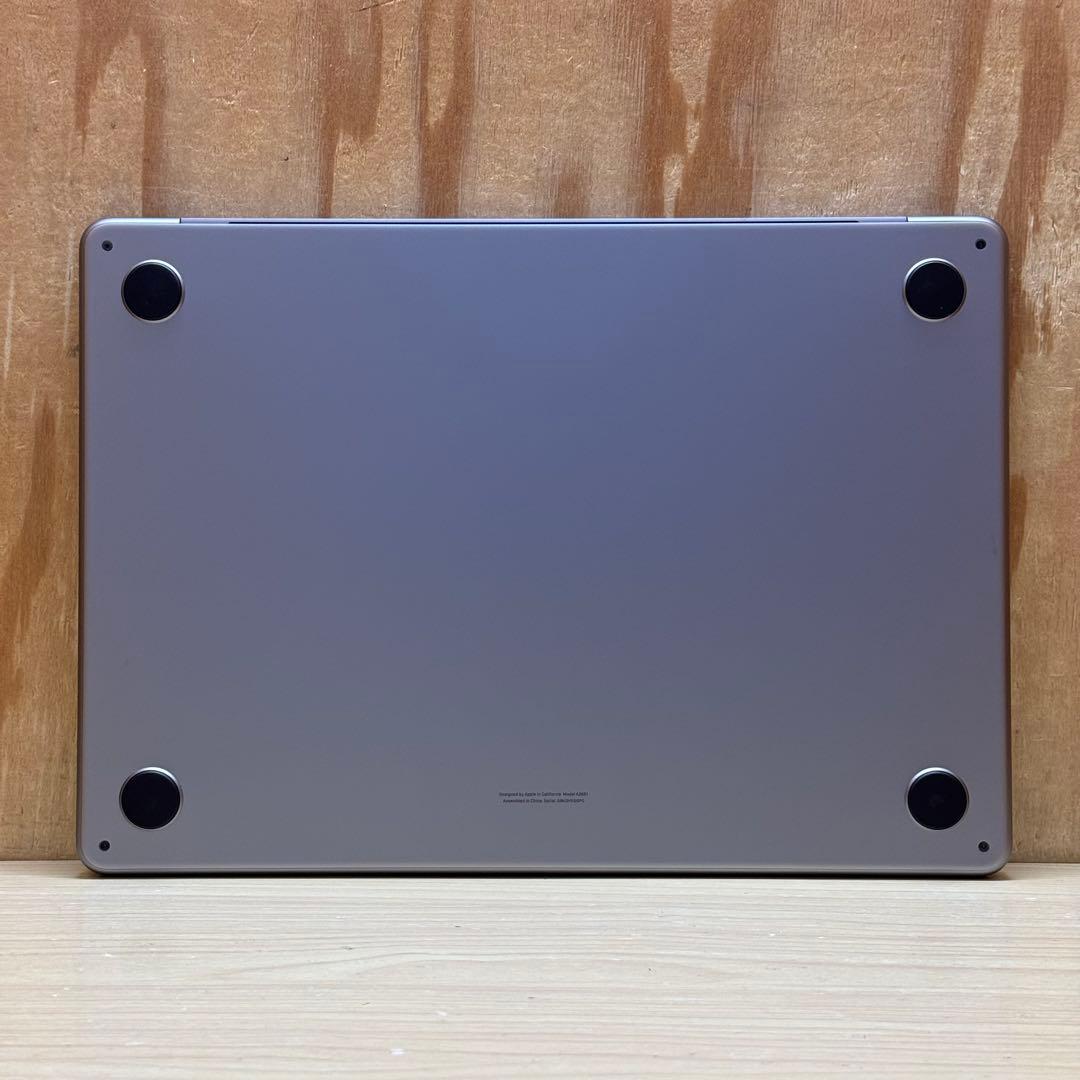 Apple MacBook Air (M2, 2022) 512GB充放電4回