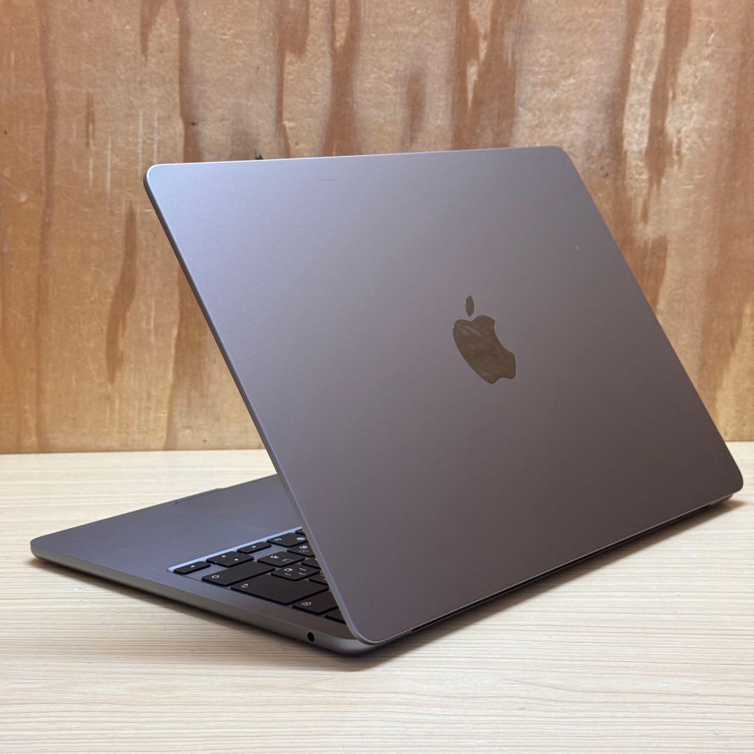 Apple MacBook Air (M2, 2022) 512GB充放電4回