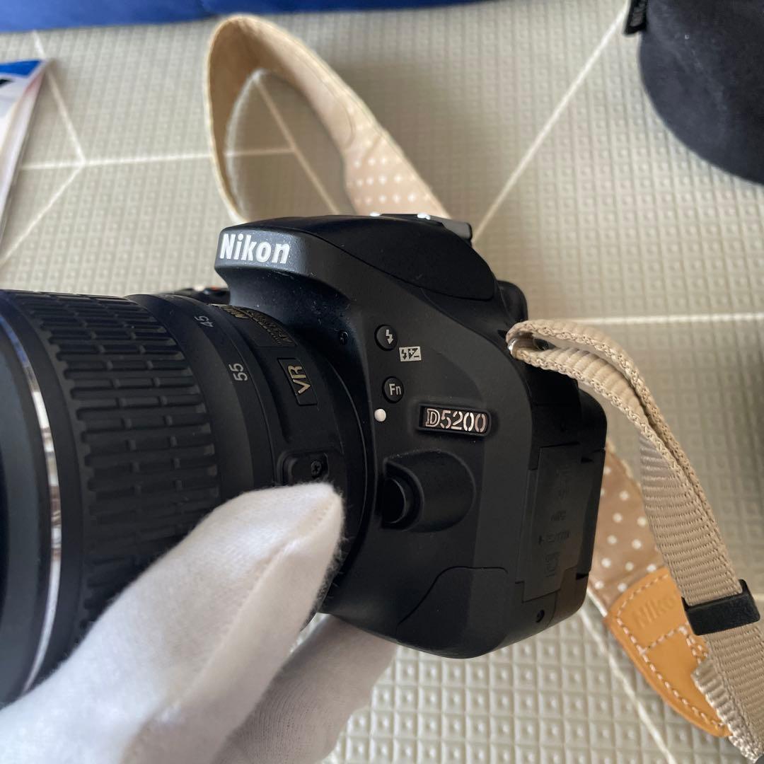 Nikon D5200 デジタル一眼レフ カメラ
