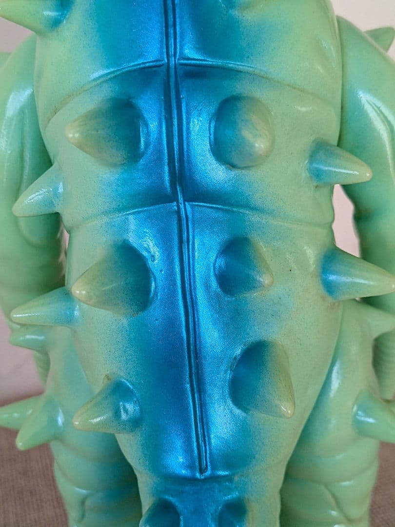 ブルマァク キャプテンウルトラ 復刻版怪獣シリーズ ガルバン 蓄光　ソフビ