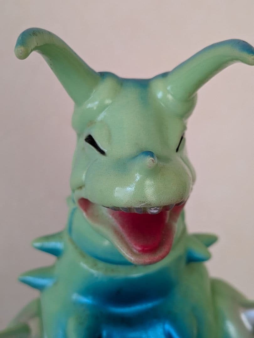 ブルマァク キャプテンウルトラ 復刻版怪獣シリーズ ガルバン 蓄光　ソフビ