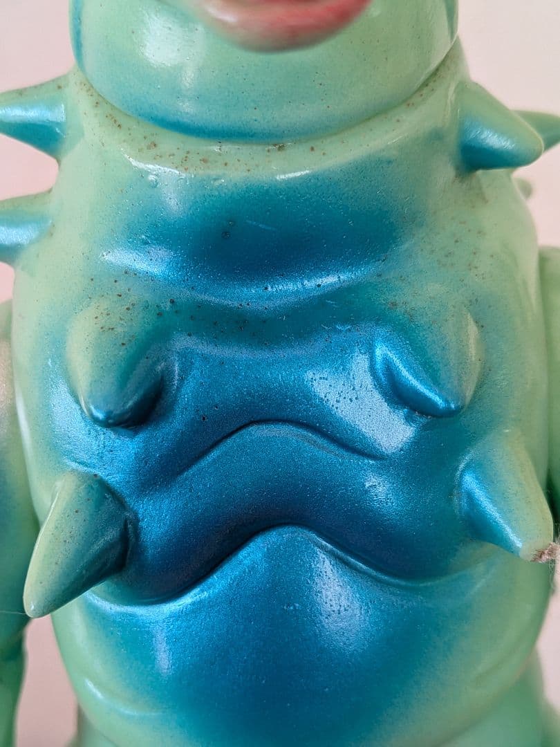 ブルマァク キャプテンウルトラ 復刻版怪獣シリーズ ガルバン 蓄光　ソフビ