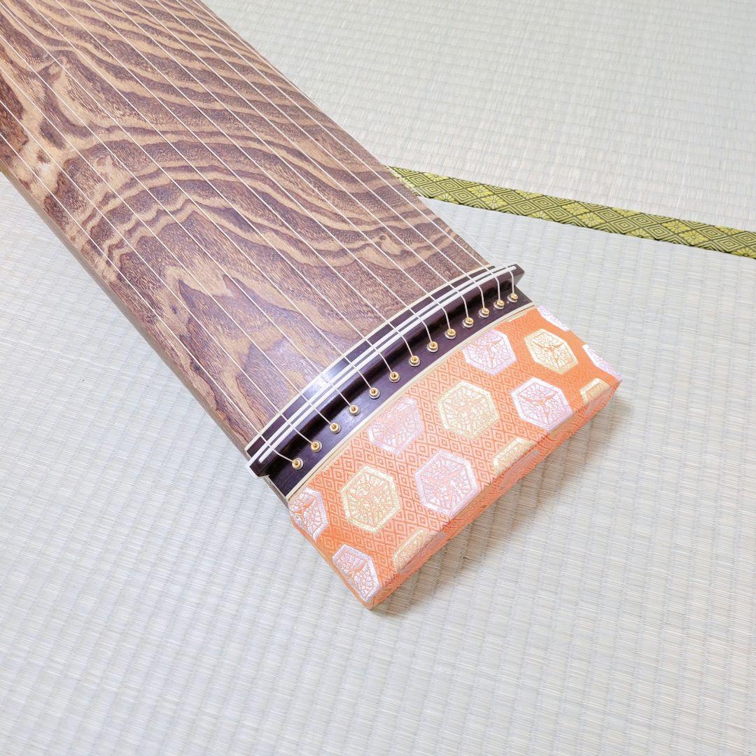 高級琴✨付属品多数✨ フルセット13弦 琴 並甲 木目良好 蒔絵入りケース付き