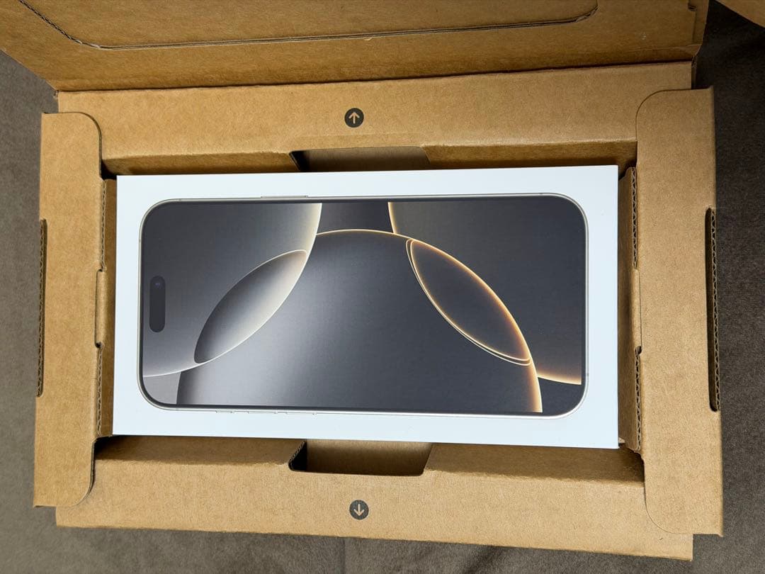 【保証有】iPhone 16 Pro Max ナチュラルチタニウム256GB