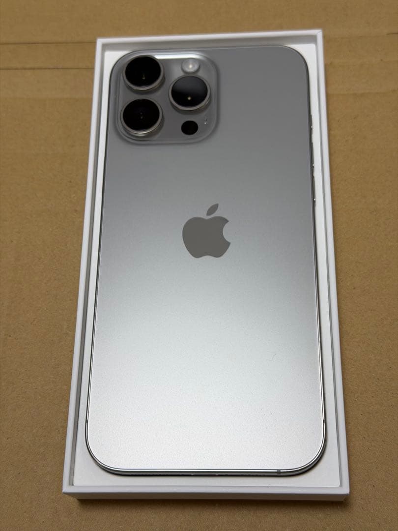 【保証有】iPhone 16 Pro Max ナチュラルチタニウム256GB
