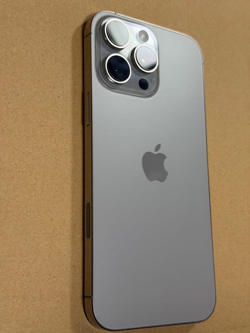 【保証有】iPhone 16 Pro Max ナチュラルチタニウム256GB