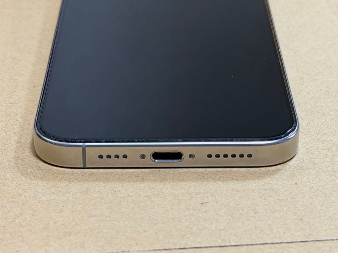 【保証有】iPhone 16 Pro Max ナチュラルチタニウム256GB