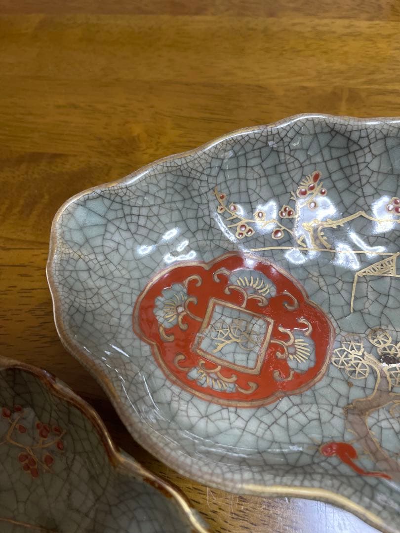 青磁罅焼　金彩色絵変形皿　四客　後期鍋島　骨董
