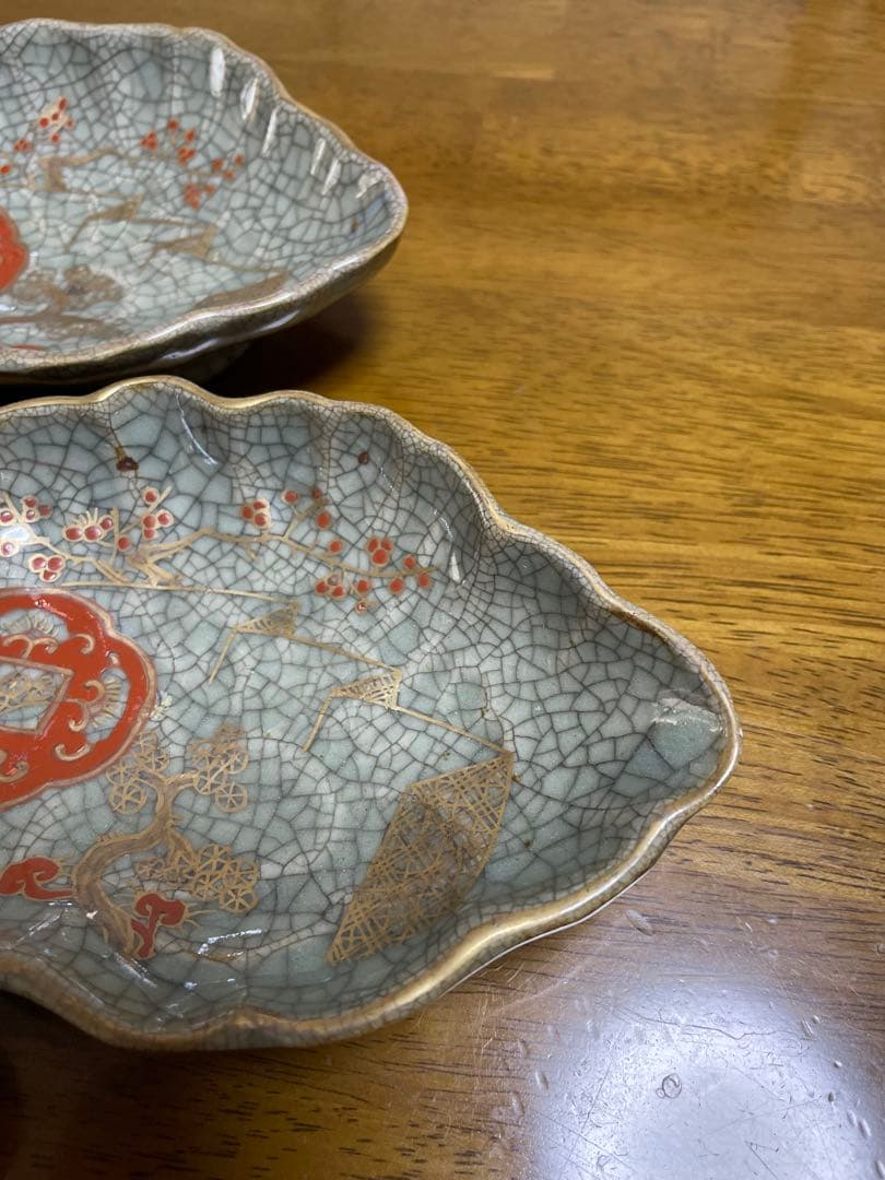 青磁罅焼　金彩色絵変形皿　四客　後期鍋島　骨董