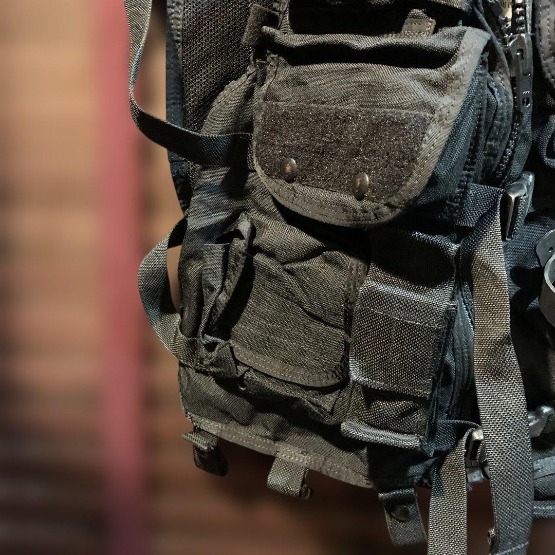 米軍放出US NAVY 海上警備　ロンドン　ブリッジ　フローテーションベスト中古