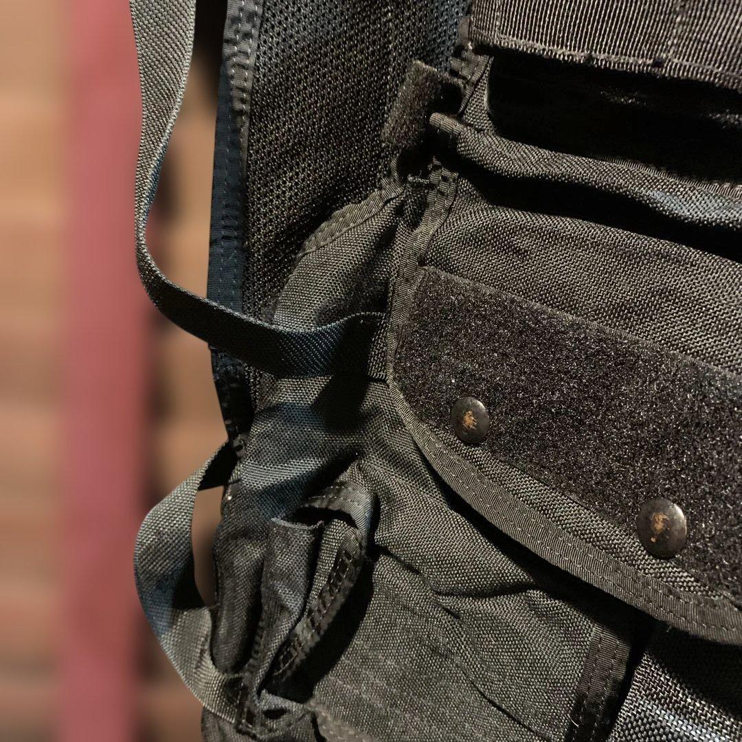 米軍放出US NAVY 海上警備　ロンドン　ブリッジ　フローテーションベスト中古