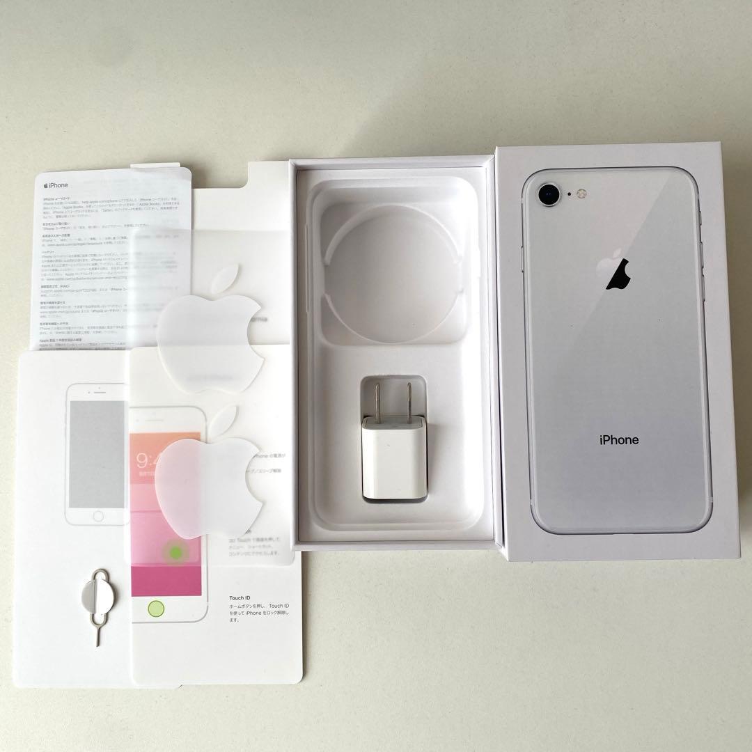 美品 iphone8 シルバー 64GB バッテリー92%
