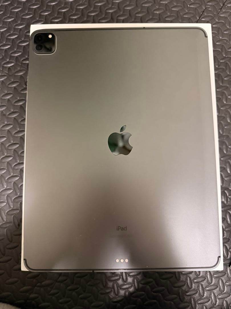 12.9インチ iPad Pro256GB第四世代 cellular モデル