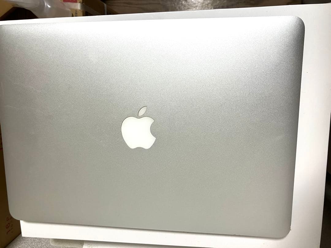 値下げ　MacBook Air 13インチ i5 8GB A1466