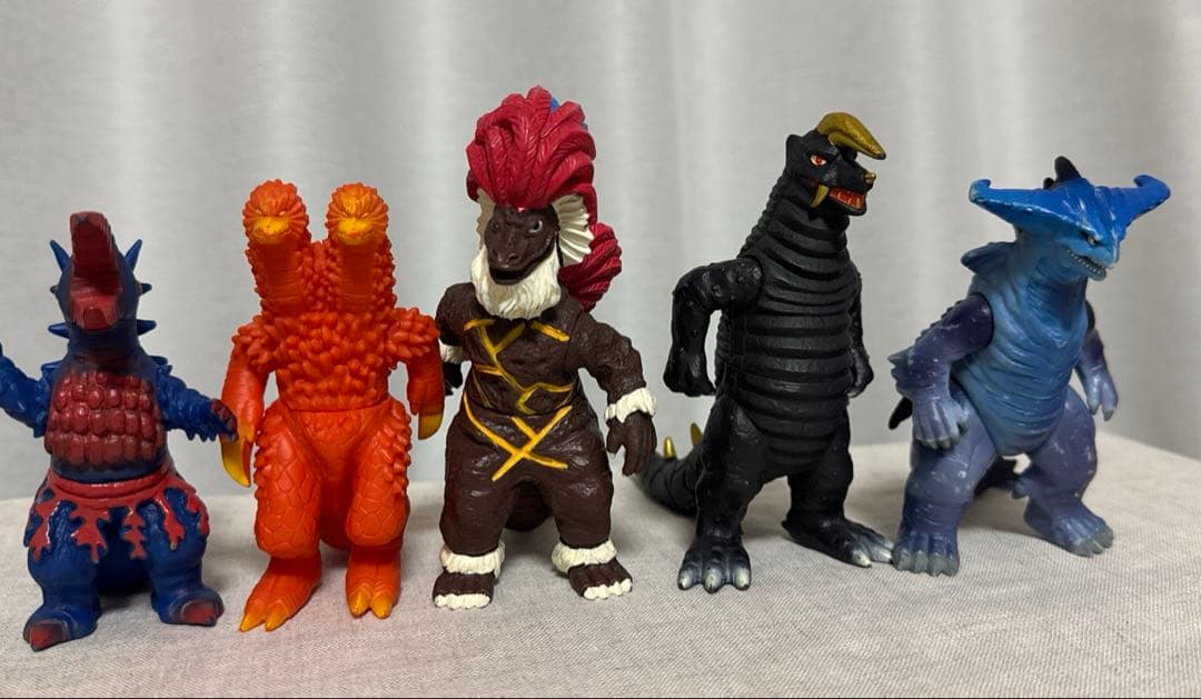 バンダイ ウルトラマン 怪獣 ソフビ フィギュア 16体 まとめ売り