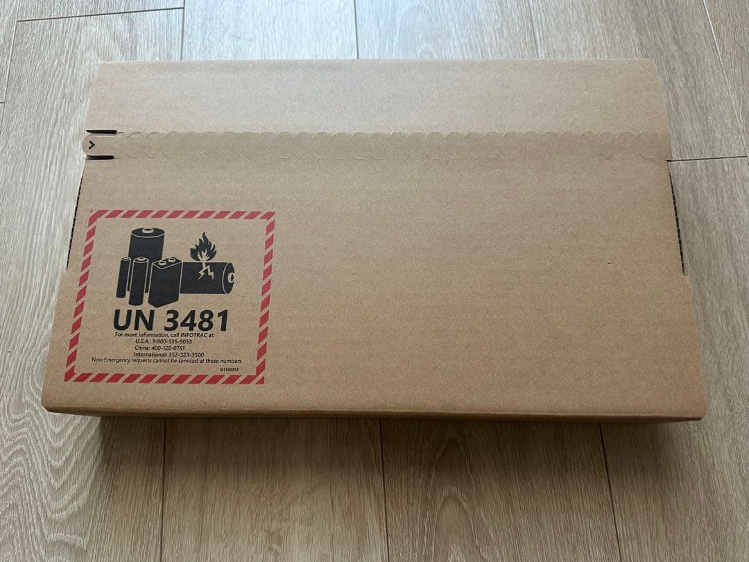 Microsoft Surface Laptop 13 インチ プラチナ