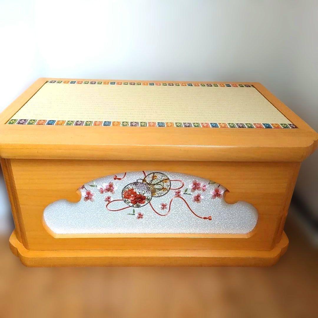 東京久月　雛人形セット 収納 親王飾り　桜刺繍　コンパクト 木製