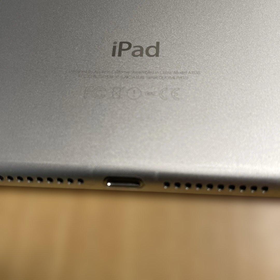 Apple iPad mini 4世代　32GB