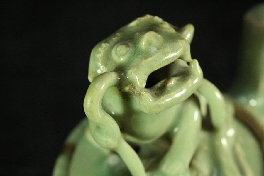中国美術 青磁 双耳 獅子蓋 香炉 古渡(K-YC684)