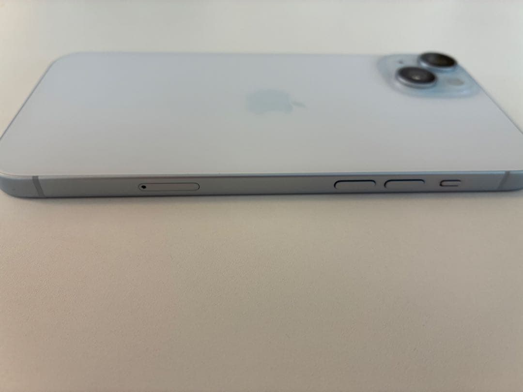 【美品・おまけ付】iPhone 15 Plus 128GB ブルー