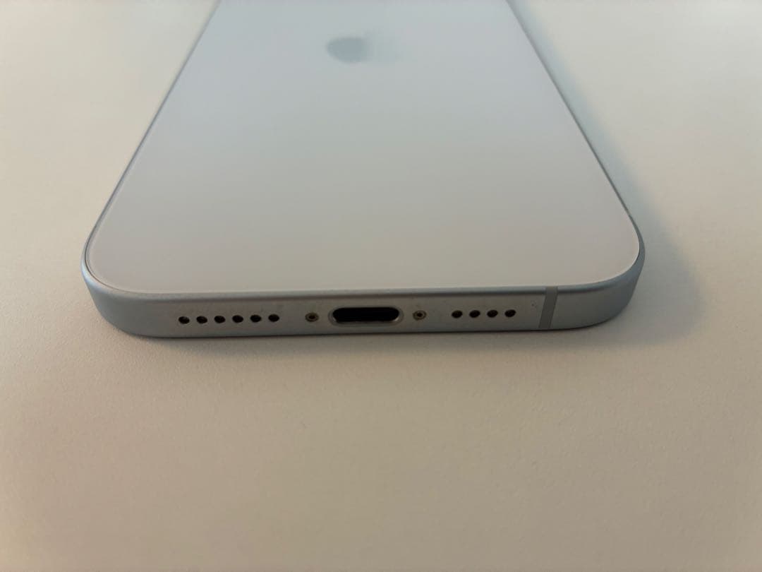 【美品・おまけ付】iPhone 15 Plus 128GB ブルー