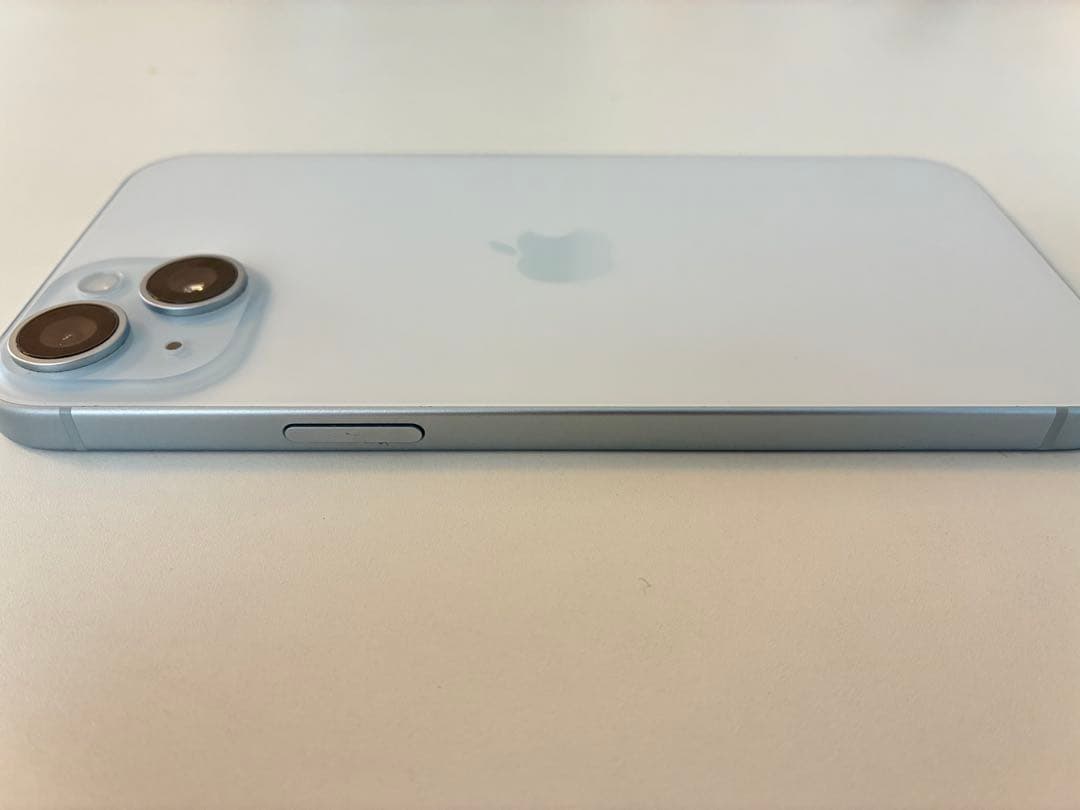 【美品・おまけ付】iPhone 15 Plus 128GB ブルー