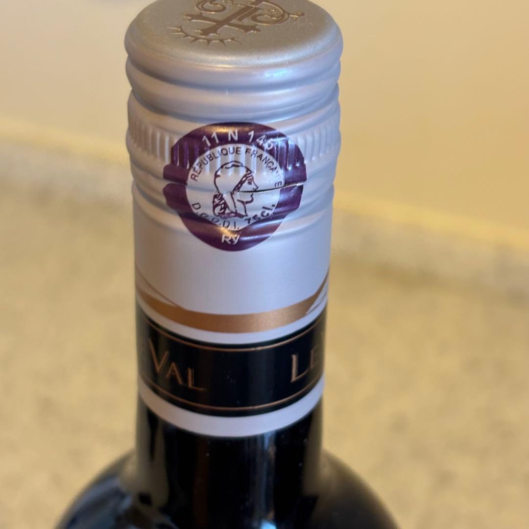 【非売品】YANASEワインオープナー&ボトルストッパー　ル・ヴァル　ワイン付き