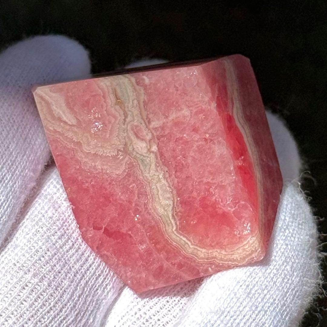 インカローズ　フリーフォーム　アルゼンチン産　天然石