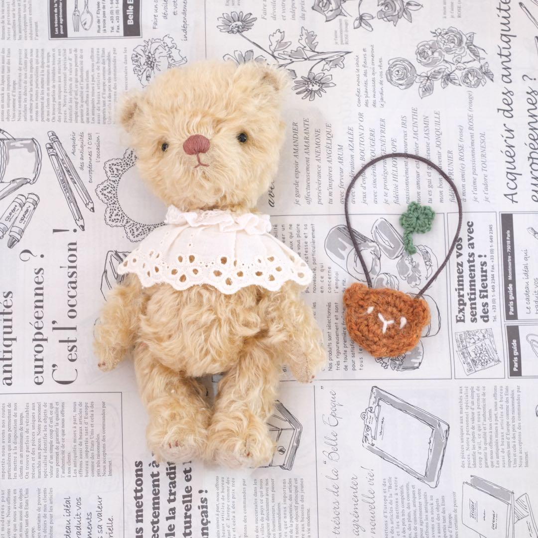 おっとりなくまのぬいぐるみ　テディベア　ぬいぐるみ　teddy bear