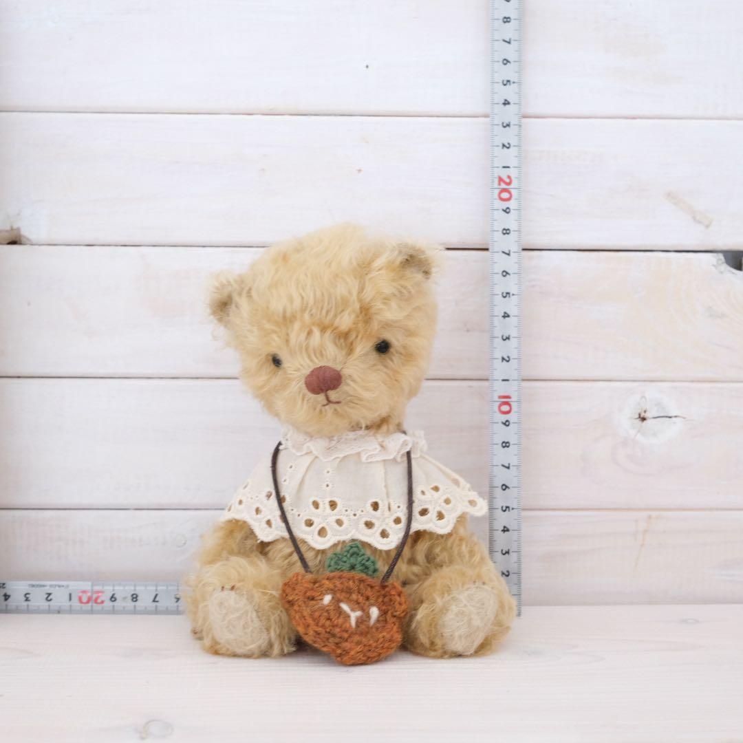 おっとりなくまのぬいぐるみ　テディベア　ぬいぐるみ　teddy bear