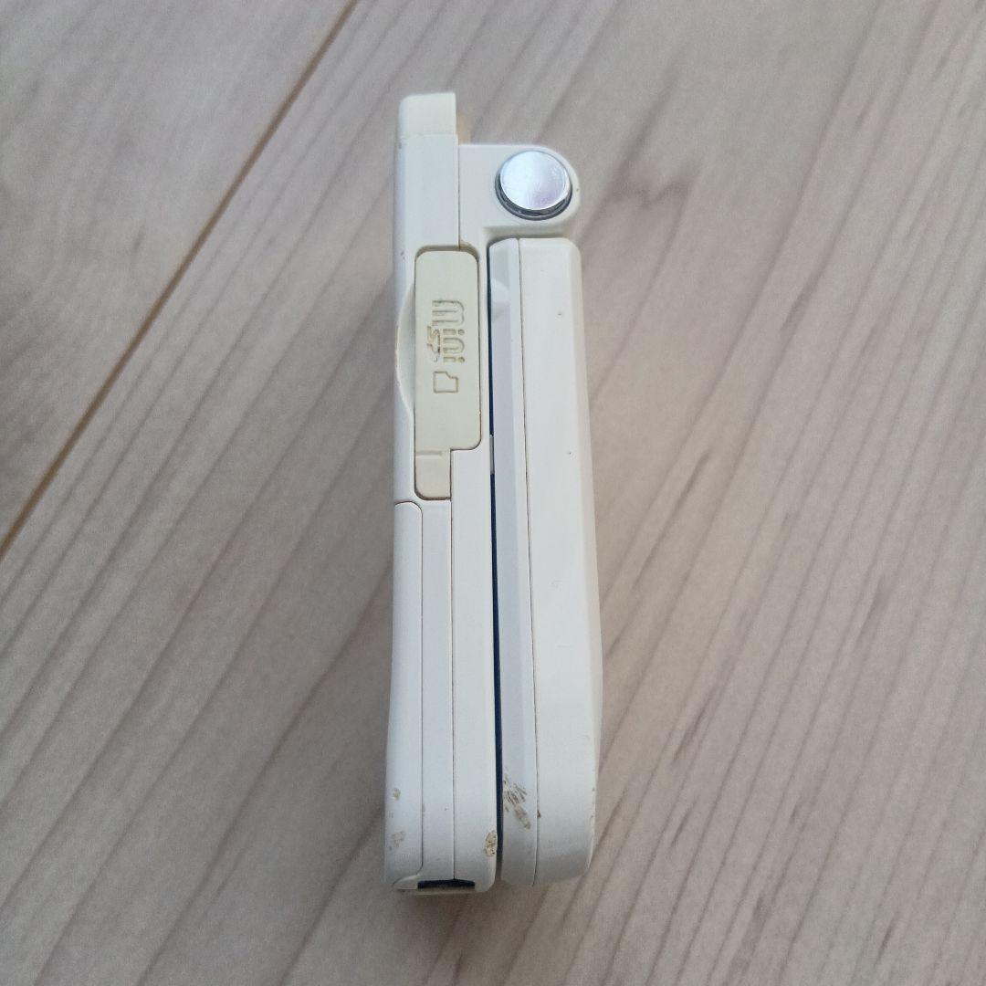 レア ドコモ P253i 充電器付き ガラケー 携帯 2004年製