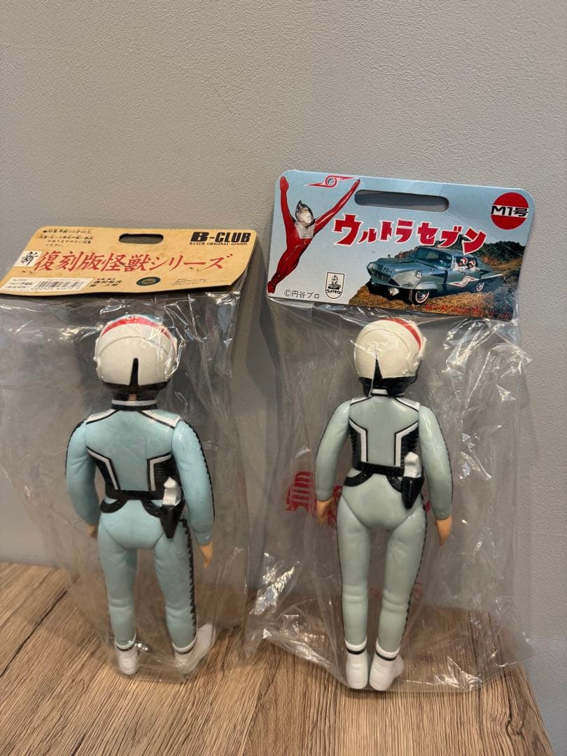 ウルトラ警備隊&アンヌ隊員　ソフビ