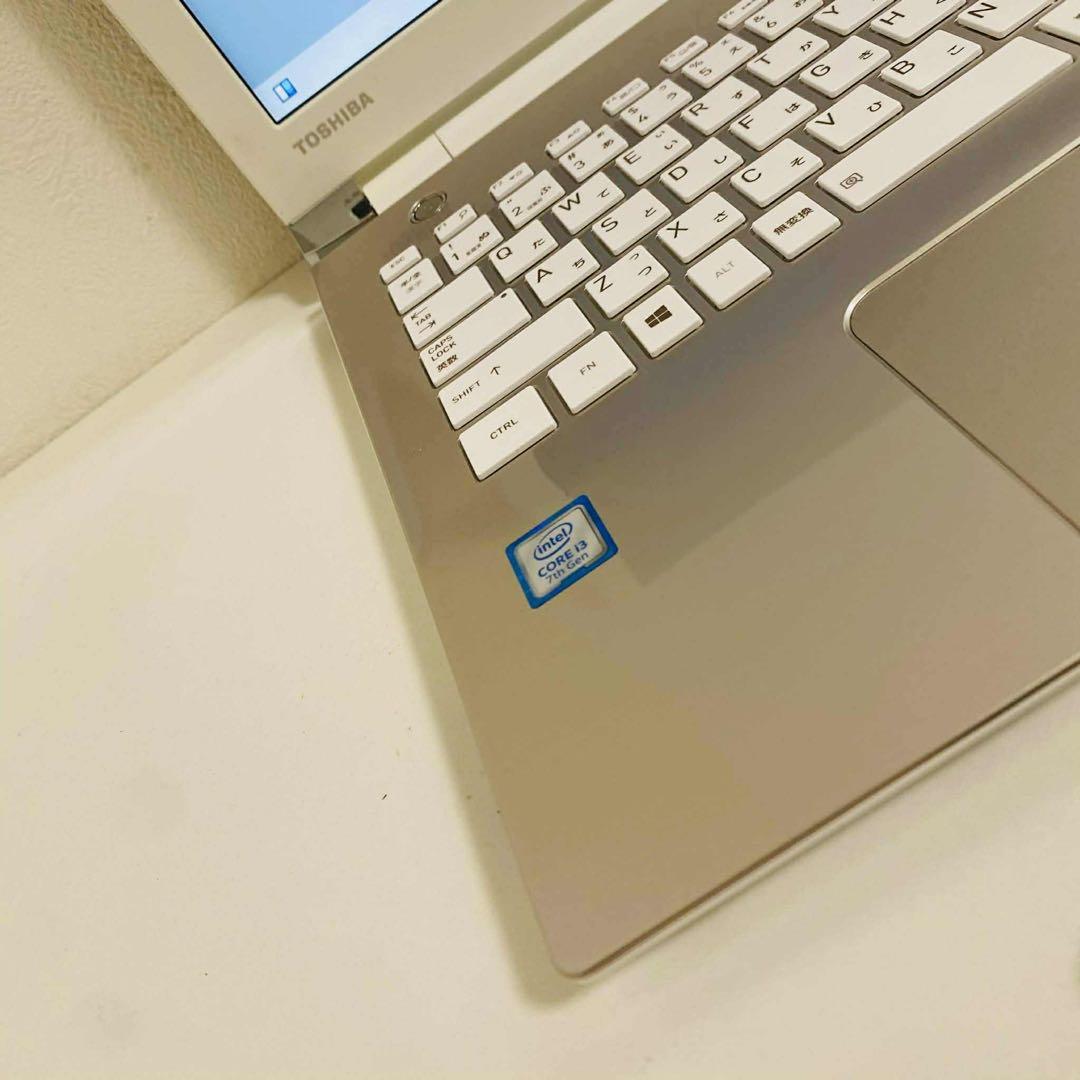Y100 TOSHIBAノートパソコンWEBカメラSSD高速 Windows11