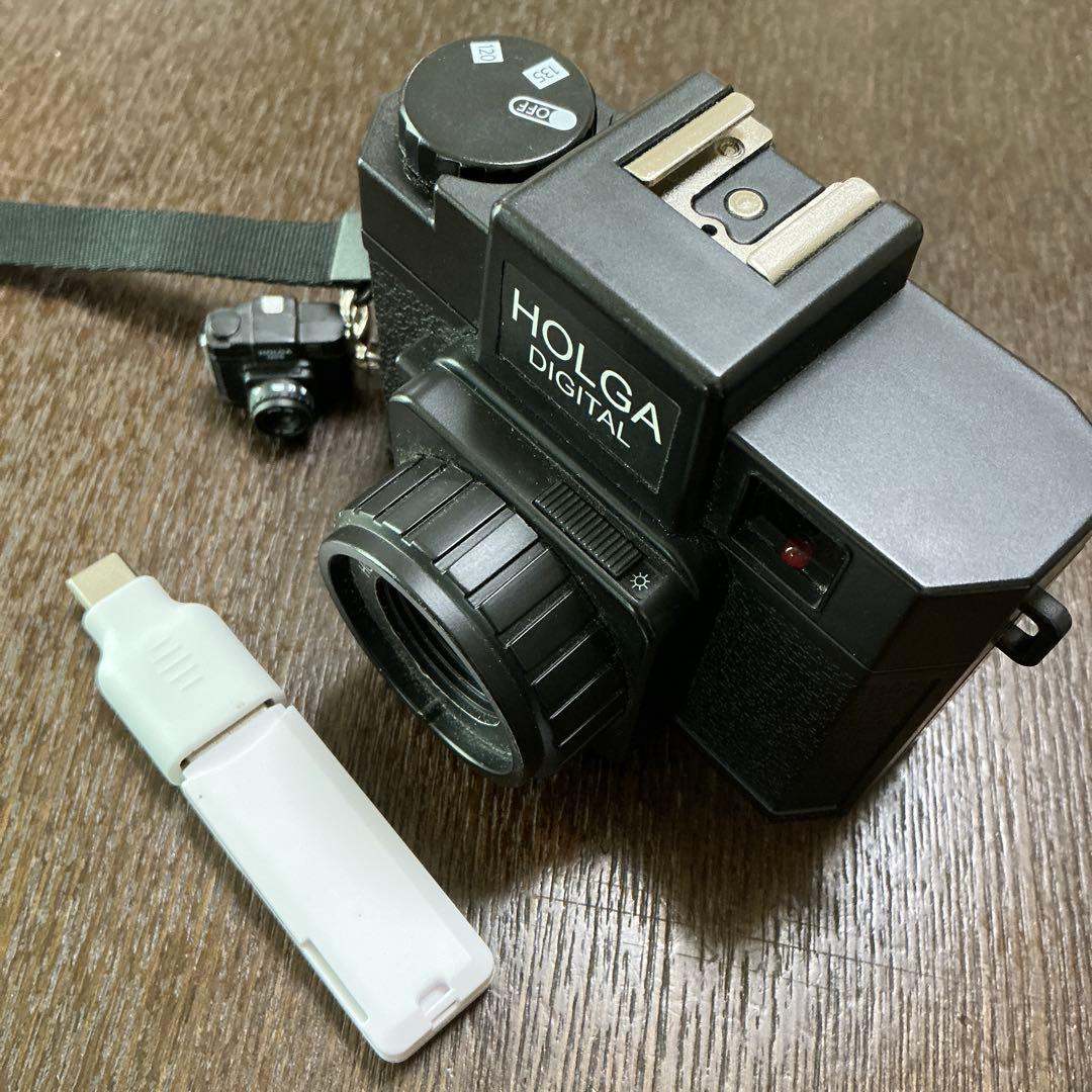 e*a様 HOLGA デジタルカメラ 16GBメモリー、スマホ転送キット付き　作