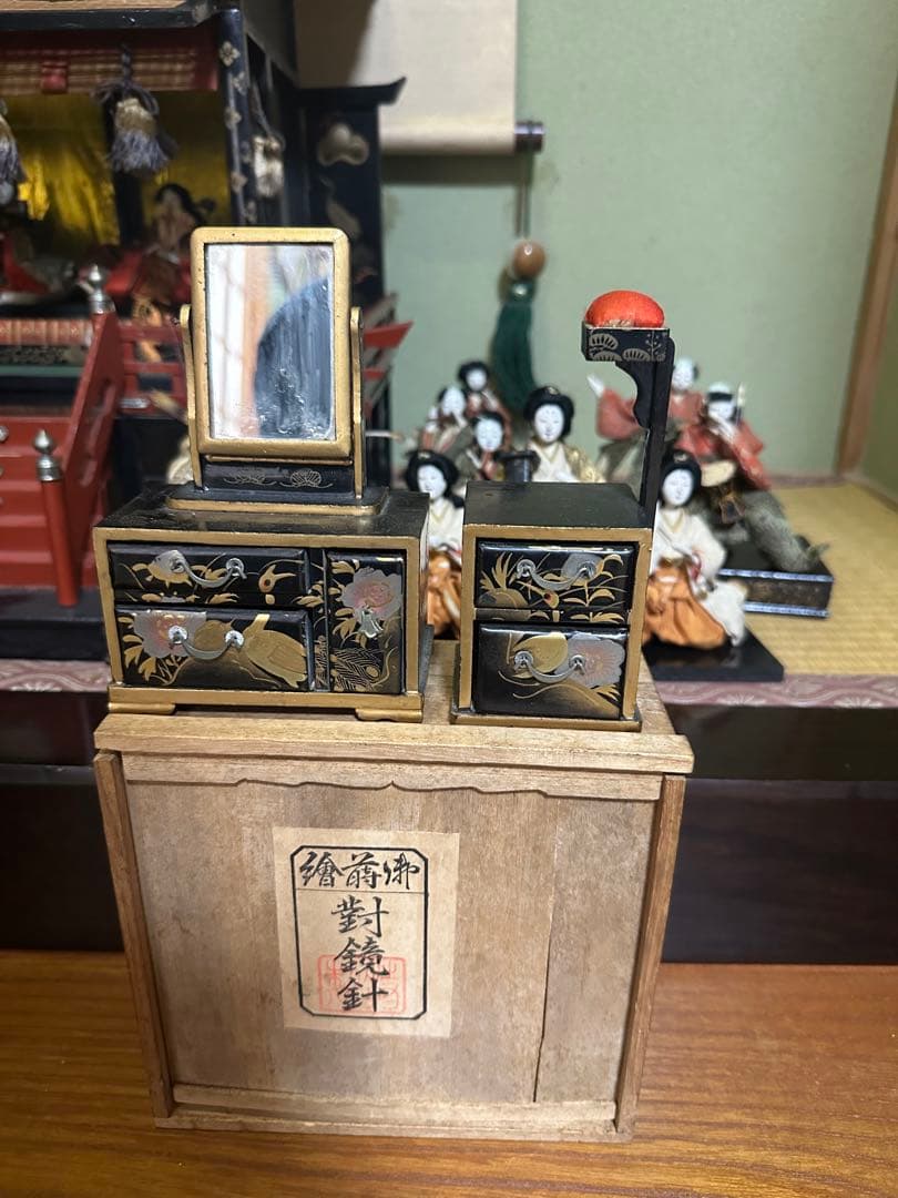 雛人形セット 伝統的な雛祭り　御殿付き お道具付き