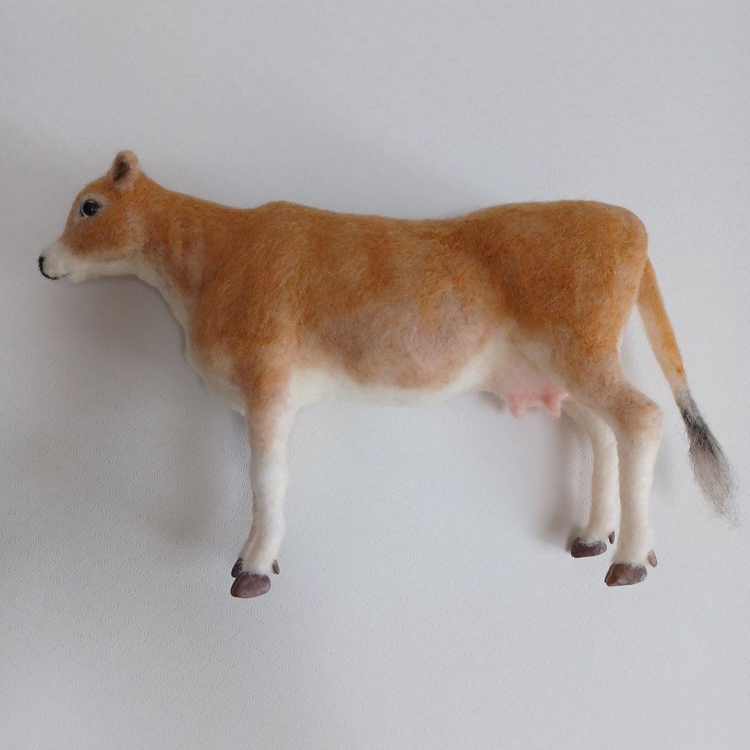 ジャージー牛(羊毛フェルト)