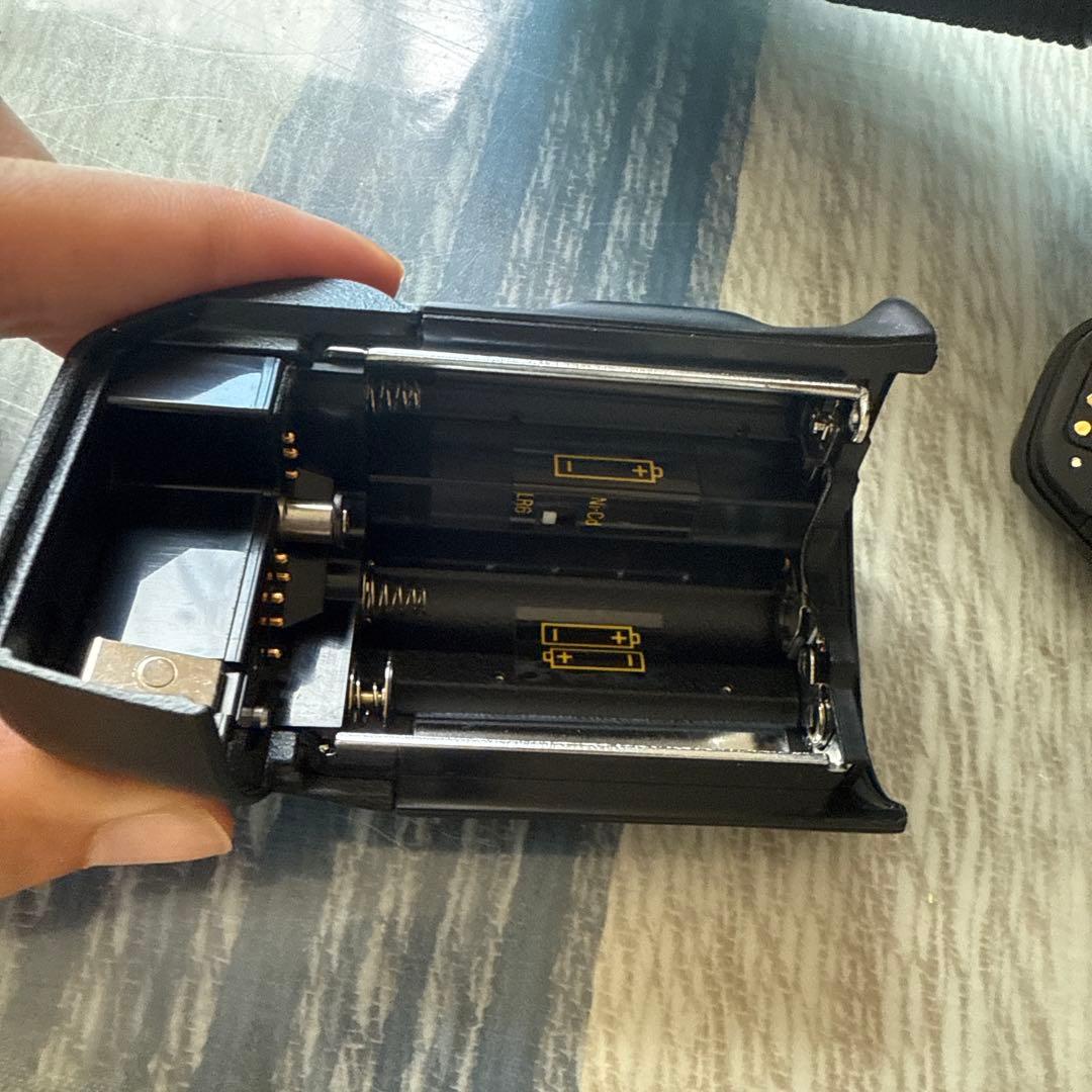 Nikon F4 フィルム一眼レフカメラ　レンズ付