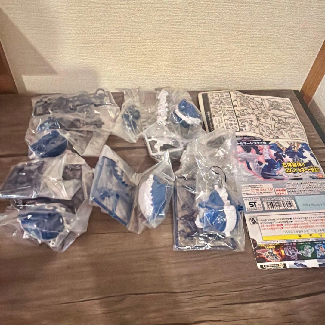 新品未開封 ムゲントルネード ムゲンバイン 進化合体エヴォルバイン コンプセット