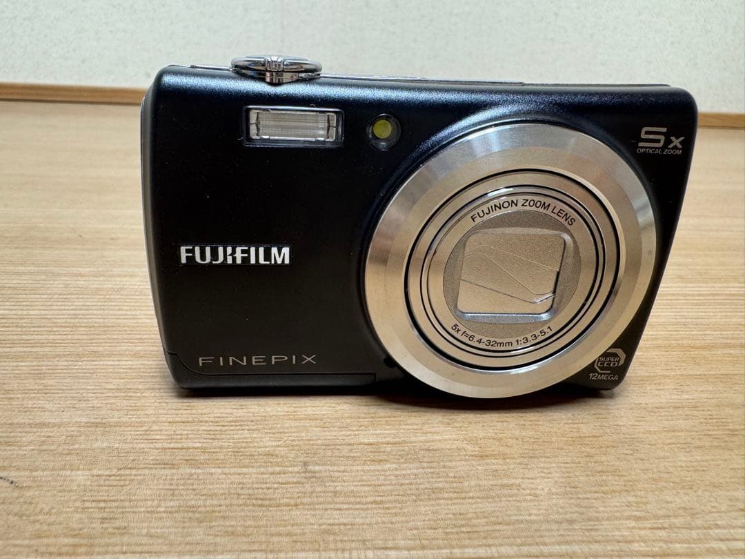 FUJIFILM FINEPIX F100fd デジカメ 本体