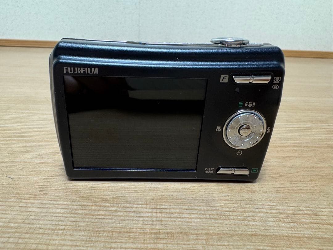 FUJIFILM FINEPIX F100fd デジカメ 本体