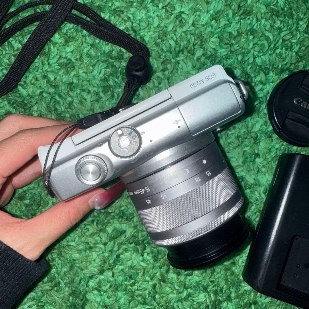 超美品✨ Canon EOS M200