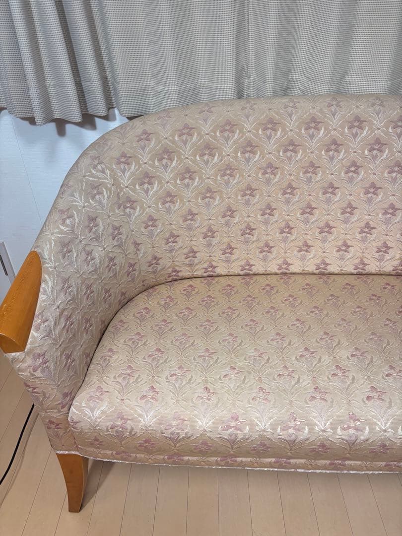 クラシック　花柄　2人掛けソファ